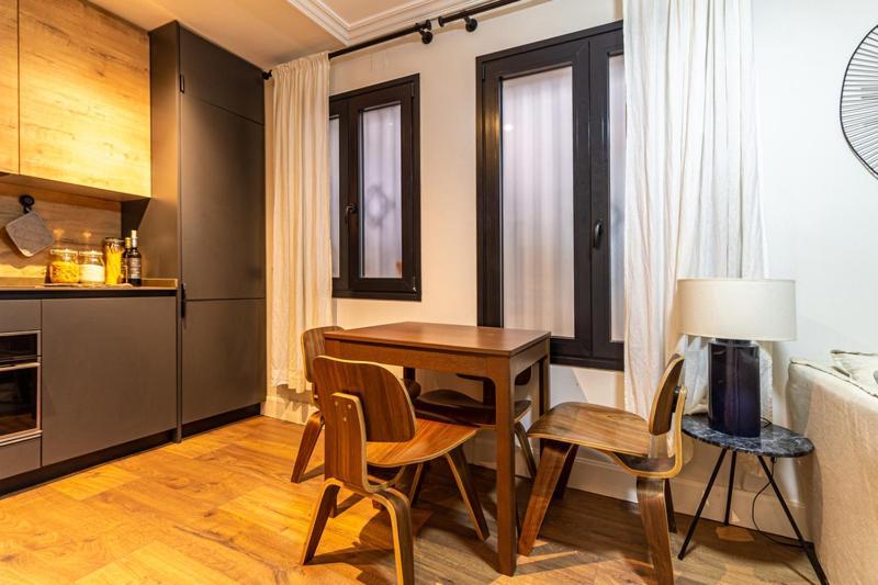 Realbites Accommodations Мадрид Экстерьер фото