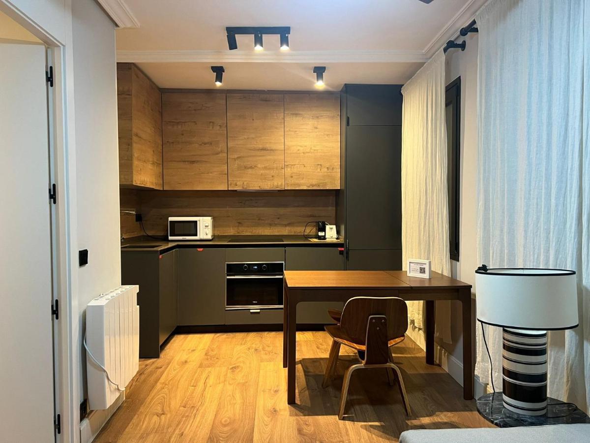 Realbites Accommodations Мадрид Экстерьер фото